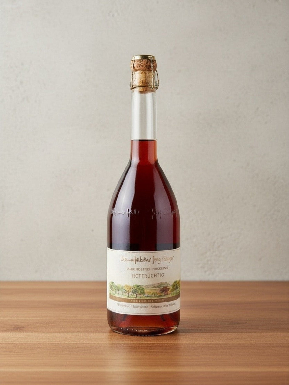 Goldener Zwilling Jörg Geiger Rotfruchtig WiesenObst alkoholfreier Prickler mit Johannisbeere und Sauerkirsche